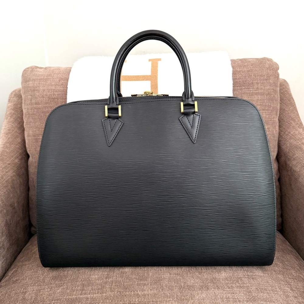 Authentic Louis Vuitton Sorbonne business tote bag black Epi leather large - Picture 3 of 16